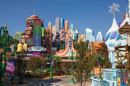 国内首个无轨乘骑游乐设施落地迪士尼，“疯狂动物城”主题园区获证